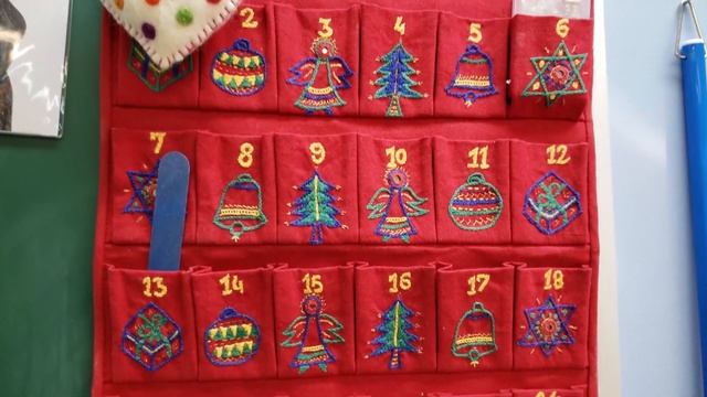 Рождество в классе английского языка ? ESL Christmas ? | Жизнь в Канаде ?? смотреть онлайн