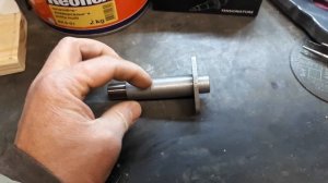 Гремит, тарахтит цепь ГРМ на Ш-Ниве при пуске двигателя из-за гидронатяжителя.