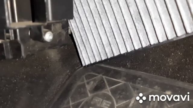 Замена салонного фильтра на Лада Ларгус