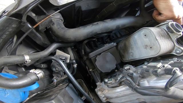 Cambio de bomba de Direccion Hidraulica Mercedes clase C w204 2007-2014 смотреть онлайн