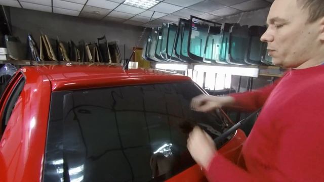 От чего бывают зайчики на заднем стекле? Как их избежать? смотреть онлайн