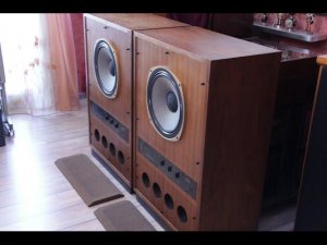 Tannoy Super Red Monitor  «change stereotypes»