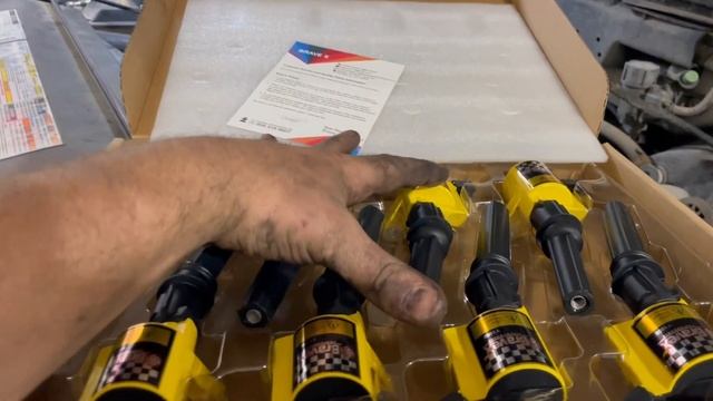 Spark Plugs And Coils In The 2v 5.4 Triton! **I've Been Neglecting This Old Ford F-150**