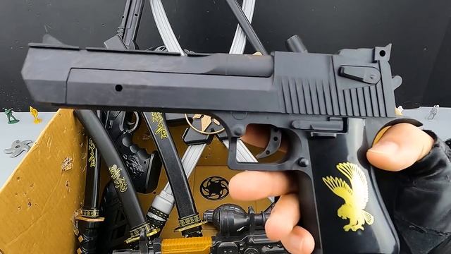 Box Of Toy Ninja Sets, Samurai Swords, Ninja Masks And a Variety Of Toy Weapons смотреть онлайн