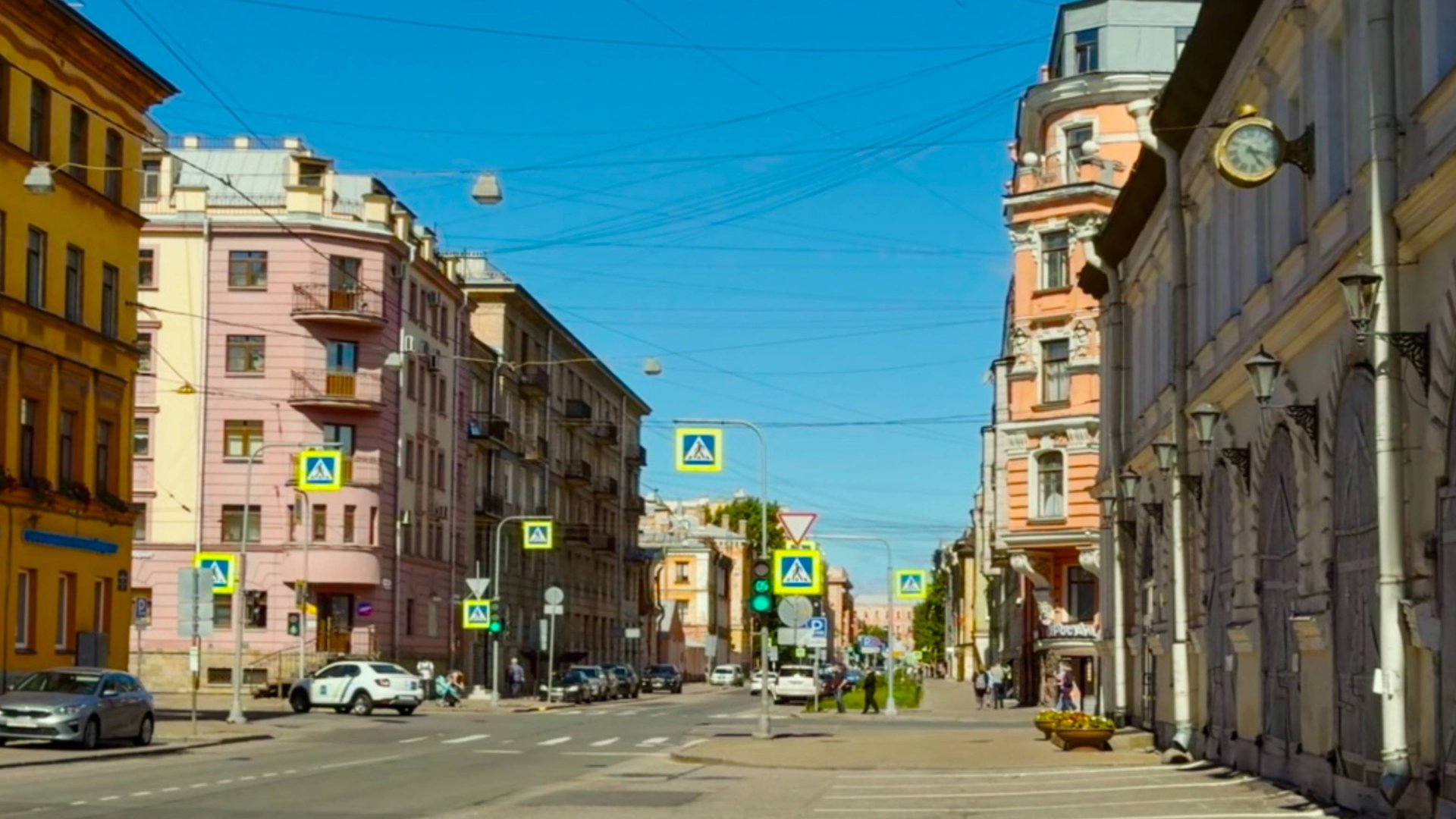 🇷🇺 САНКТ-ПЕТЕРБУРГ. Прогулка по 3-ей Рождественской улице, которая пока называется 3-й Советской. смотреть онлайн