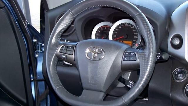 Toyota RAV 4 2.2 D-4D 4x4 Automatik Travel 105842 "AUTOHAUS S&K NEU WULMSTORF" смотреть онлайн