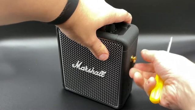 Unboxing & Overview Marshall Stockwell II (Black) Portable Bluetooth Speaker смотреть онлайн