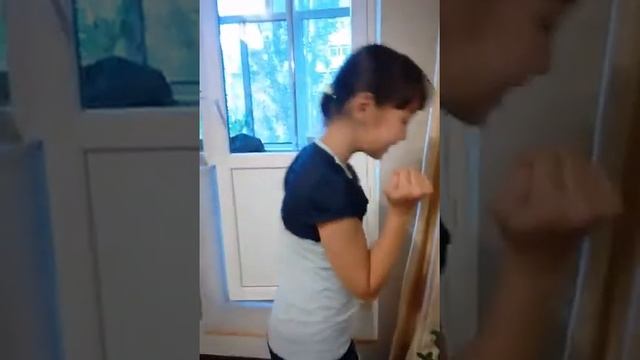 Room Tour!# two2\разбитый телефон ™? смотреть онлайн
