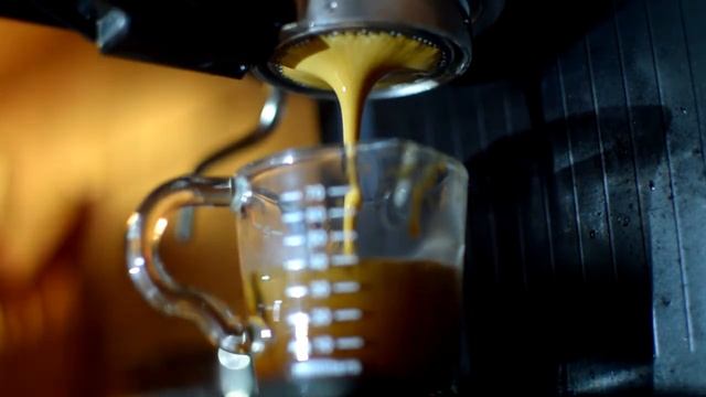 Double Espresso De'longhi EC155 смотреть онлайн