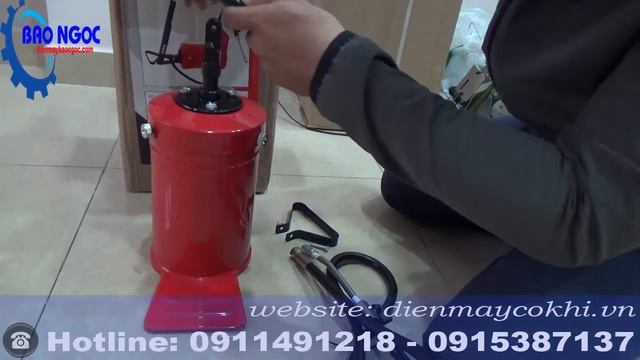 Máy bơm mỡ dùng tay Yato YT07061- Siêu thị điện máy Bảo Ngọc смотреть онлайн