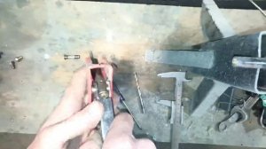 Как установить резьбовую заклёпку обычным заклёпочником.