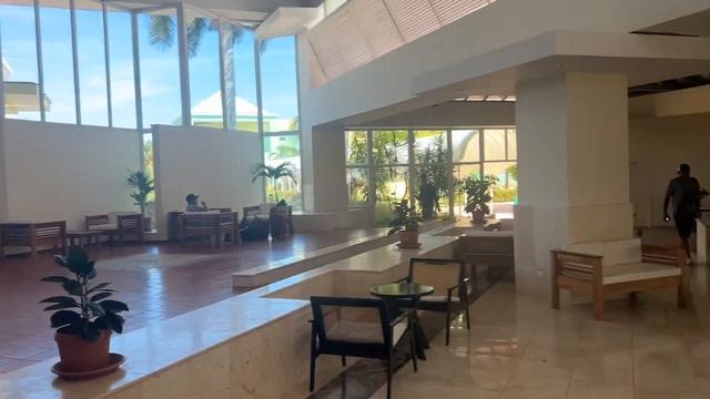 Occidental Arenas Blancas & Allegro Palma Real, мини обзор отелей смотреть онлайн
