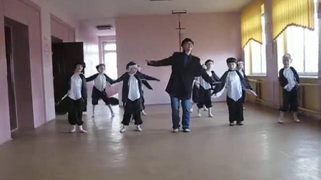 танцует моя доченька смотреть онлайн