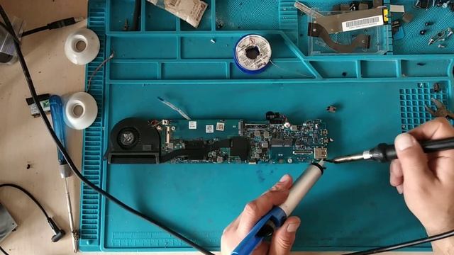 Ноутбук Asus Ux31a, разборка и замена разъема питания.