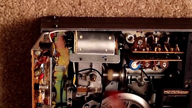 UHER 4000 L / S Reel to Reel Video 1 : Motor Replacement Fix Repair 4400 4200 Report Monitor смотреть онлайн
