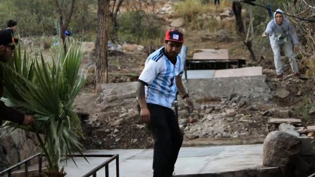 Carlos Corto - Feeble смотреть онлайн