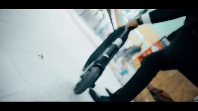 Электросамокат GENERIC TWO S2 смотреть онлайн
