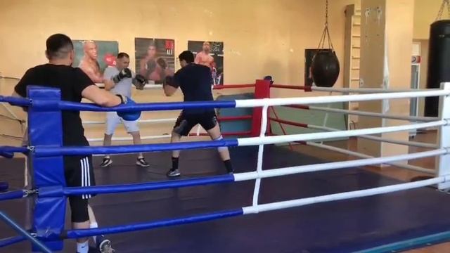 Бокс-учебный спарринг... смотреть онлайн