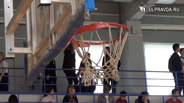 Громкие победы. В Ульяновске прошёл финал школьной баскетбольной лиги «КЭС-БАСКЕТ» смотреть онлайн