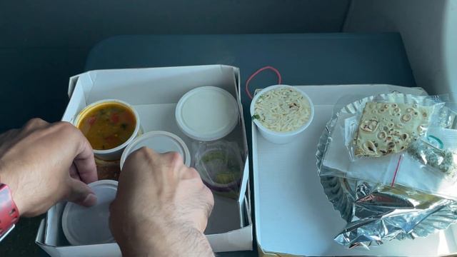 Yoga express first class coupe journey || Ahmedabad to Yog Nagari Rishikesh || смотреть онлайн