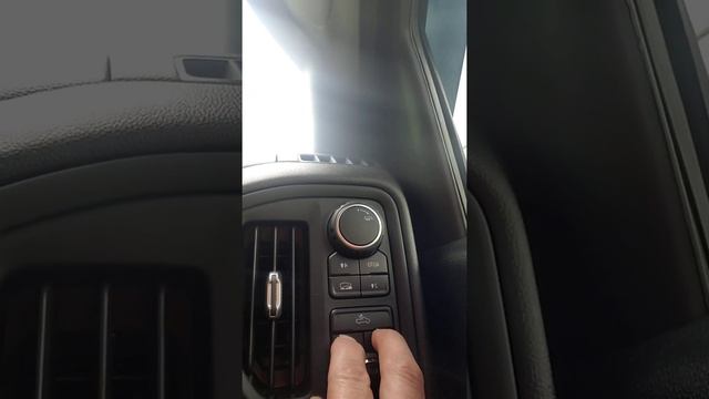 2021 Chevy Siverado dome lights won't come on when doors open смотреть онлайн