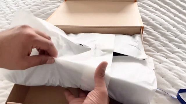 UNBOXING LVSE MONOGRAM ZIP THROUGH TOP- Gift for V-Day смотреть онлайн
