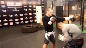 Тренировка ближней дистанции. Школа бокса Руслана Акумова