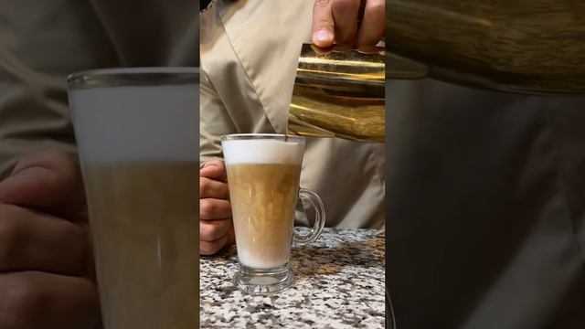 Así hacemos un Latte Macchiato en nuestra máquina espresso Ottima смотреть онлайн
