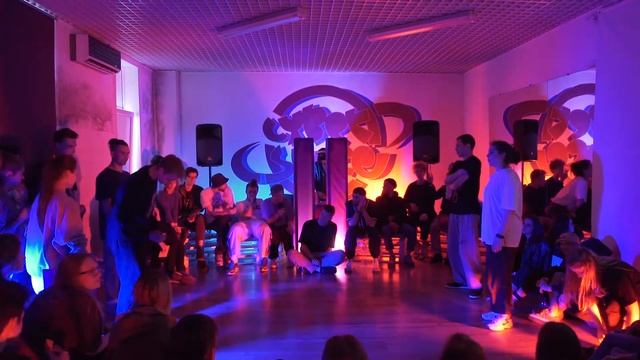 Ника & Лисик vs Леся & Юша | Group B Hip-Hop 2x2 beg | 2 года CYBERSPACE LAB. смотреть онлайн