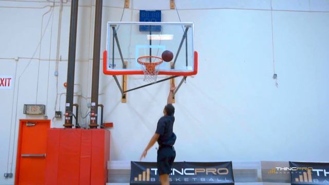 Basketball Moves For Beginners - "The DEADLY Spin Move" смотреть онлайн