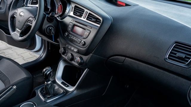 Kia Ceed 2013r. 1.4 Benzyna 100 KM смотреть онлайн