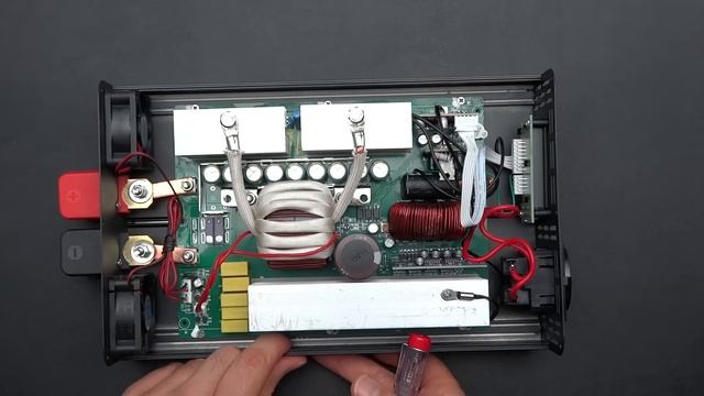 #033 - Batteriewechselrichter Für Notstrom | Günstiges Gerät Detailliert Getestet Und Bewertet