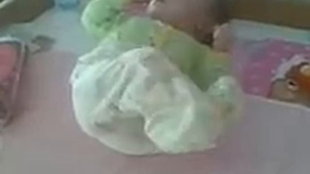 Поющий ребенок в 1,5 месяца.3gp смотреть онлайн