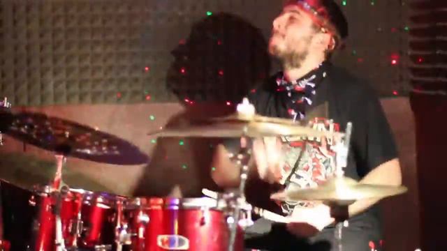 Tiavara - Baraban Bar live 25.12.2015 смотреть онлайн