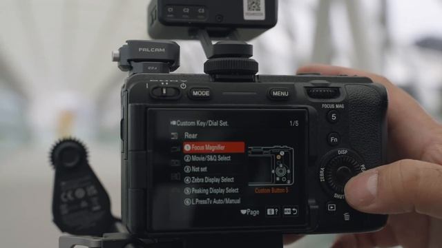 Sony FX-3 Firmware Update 3.0 Overview - DCI 4K 24P & Focus Breathing Compensation смотреть онлайн