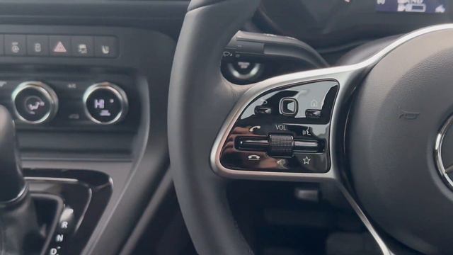 Mercedes-Benz Citan 1.5 110 CDI Premium Auto L1 Euro 6 (s/s) 5dr смотреть онлайн