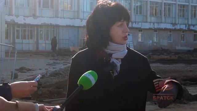 Реконструкция площади на ТКЦ «Братск АРТ» продолжается смотреть онлайн