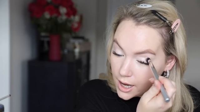 Marilyn Monroe Makeup + Biography | Beauty Biography | Ashley Aye смотреть онлайн