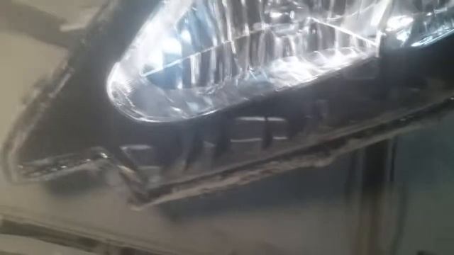 Nissan Teana - Устранили запотевание в фаре смотреть онлайн