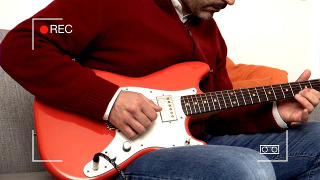 1962 Fender DuoSonic Restomod W/Lollar Imperial Pickups Played Through A '64 Custom Deluxe Reverb