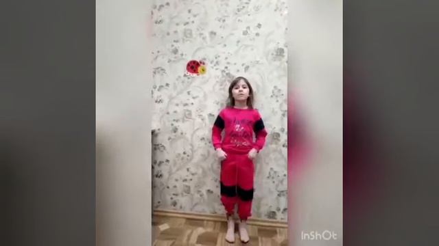 "Пусть бегут неуклюже" ПОЮТ ВОСПИТАННИКИ ГРУППЫ "УЛЫБКА" смотреть онлайн