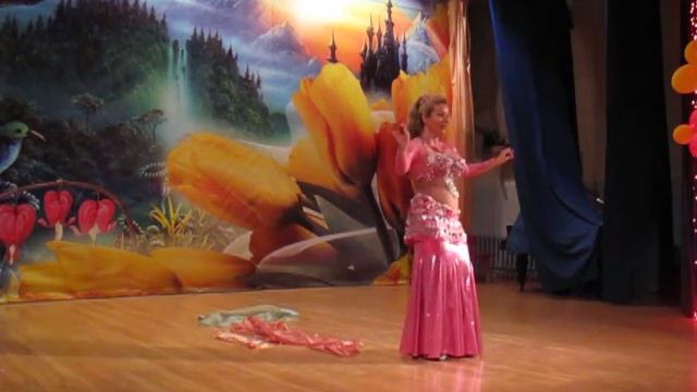 В клубе "ВОСТОК" - Восточные танцы 3) смотреть онлайн