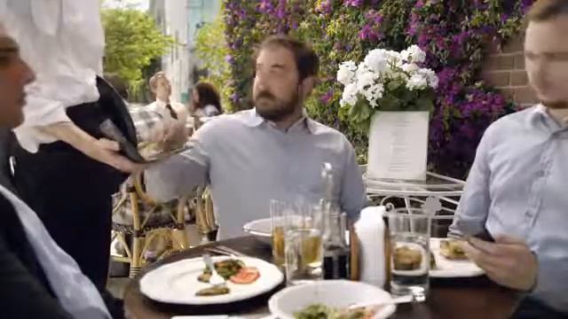 One Coin for All of Your Cards смотреть онлайн