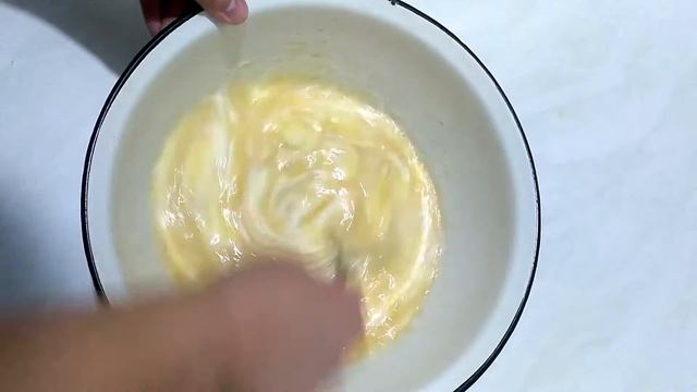 Дрожжевое тесто на сметане, Поможет испечь с лёгкостью самые вкусные шедевры кулинарии! смотреть онлайн