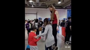 Tall Women in Public -7 | tall girls in public | tall woman short man