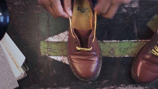How To Lace Dr. Martens Boots: The Straight Bar Lace | Tips From The Experts