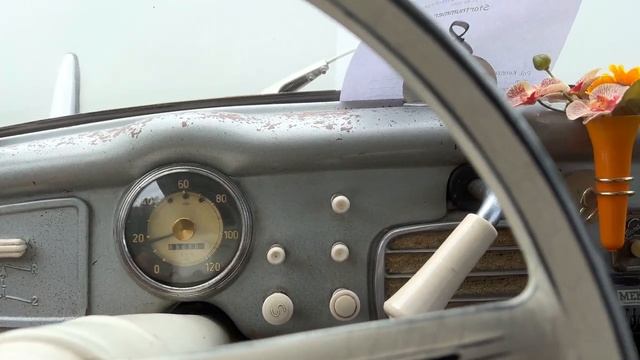 Trabant P70 Vorstellung, Rundgang, Motor starten смотреть онлайн