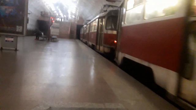 Кривой Рог Тройник Скоростной Трамвай едит в Кривом Роге. смотреть онлайн