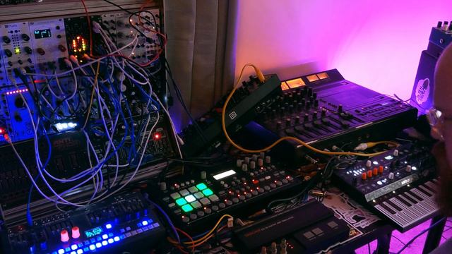 identity statement - Live Jam (Something Different) смотреть онлайн