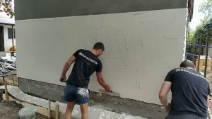 Отделка фасада. Нанесение штукатурки Короед. Быстро